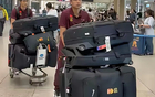 51人攜140件行李，國足遭批，官方稱均為必需品。