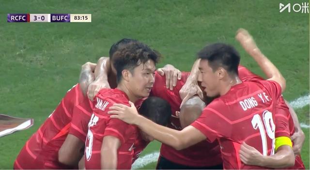 成都亞冠正賽引熱議：三線作戰(zhàn)有盼頭，客場(chǎng)保障重中之重。